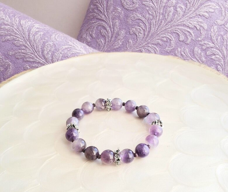 Ametista rokassprādze ar dekoriem